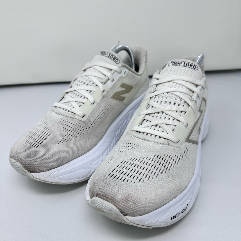 New Balance women’s Cream and Gray Athletic Shoes - Picture 9 of 11